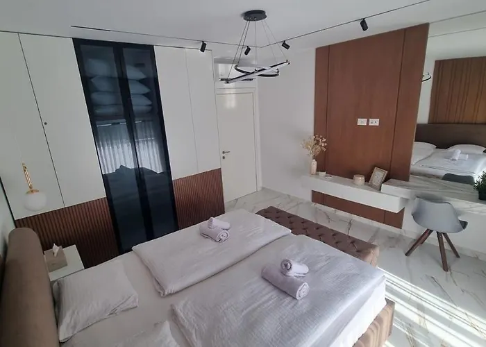 Crystal Coast F57 Golem (Tirana)